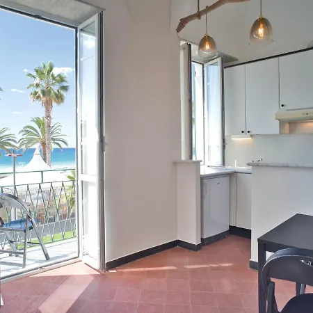Medusa - Piazza 1 Apartamento